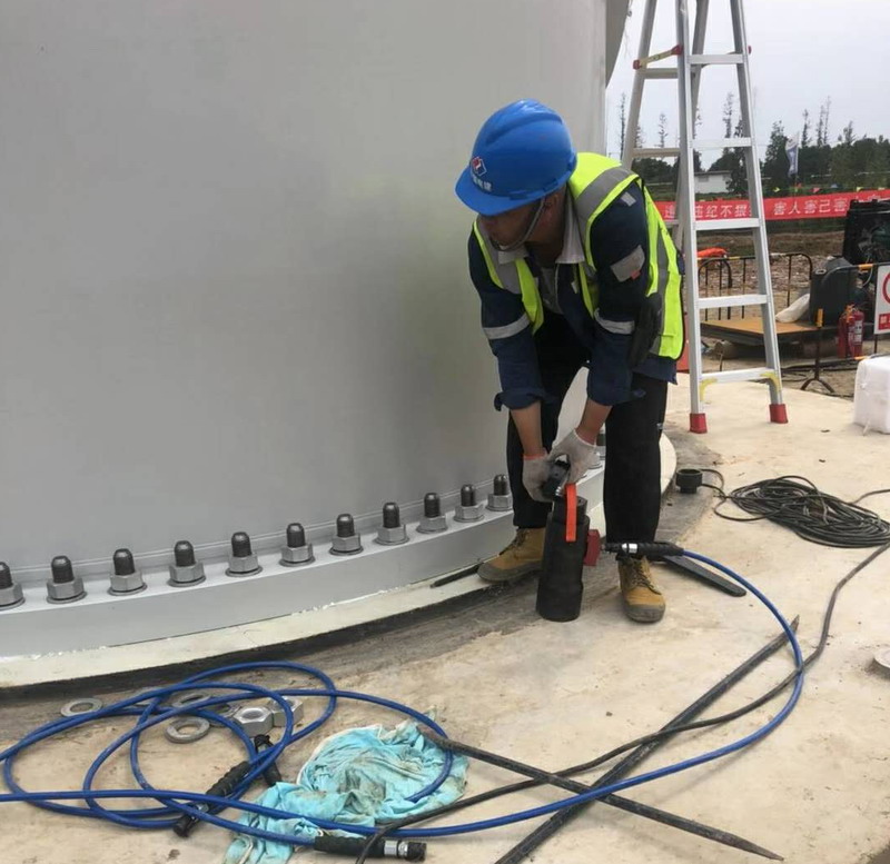 風電液壓螺栓拉伸器工作現場