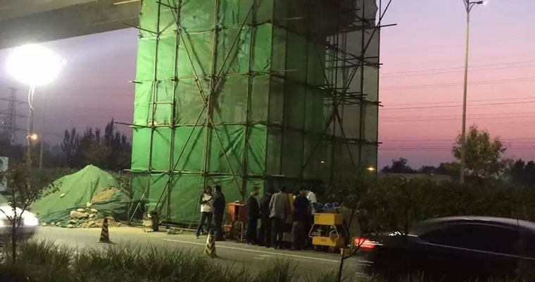 簡(jiǎn)述橋梁同步頂升中超薄液壓千斤頂實(shí)施步驟